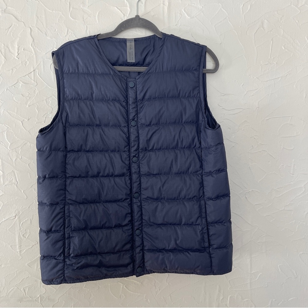 Outdoor Voices Navy Blue Puffer Vest. Size Large L